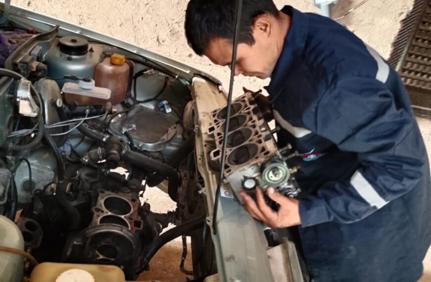 « Бір шебер жүз бейне»